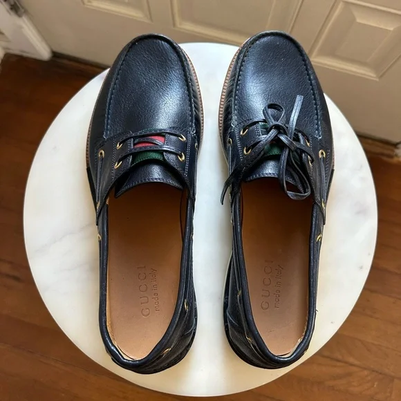 Gucci Web Accent Leather Boat Shoes Men’s Size 9.5 Dark Blue Excellent Condition